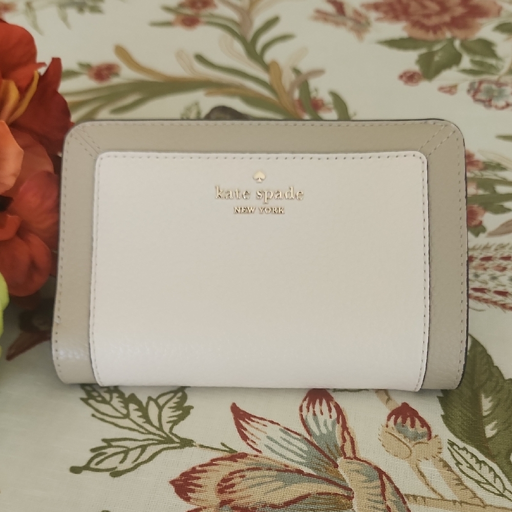 Kate Spade Lena Colorblock Cream and Tan Wallet